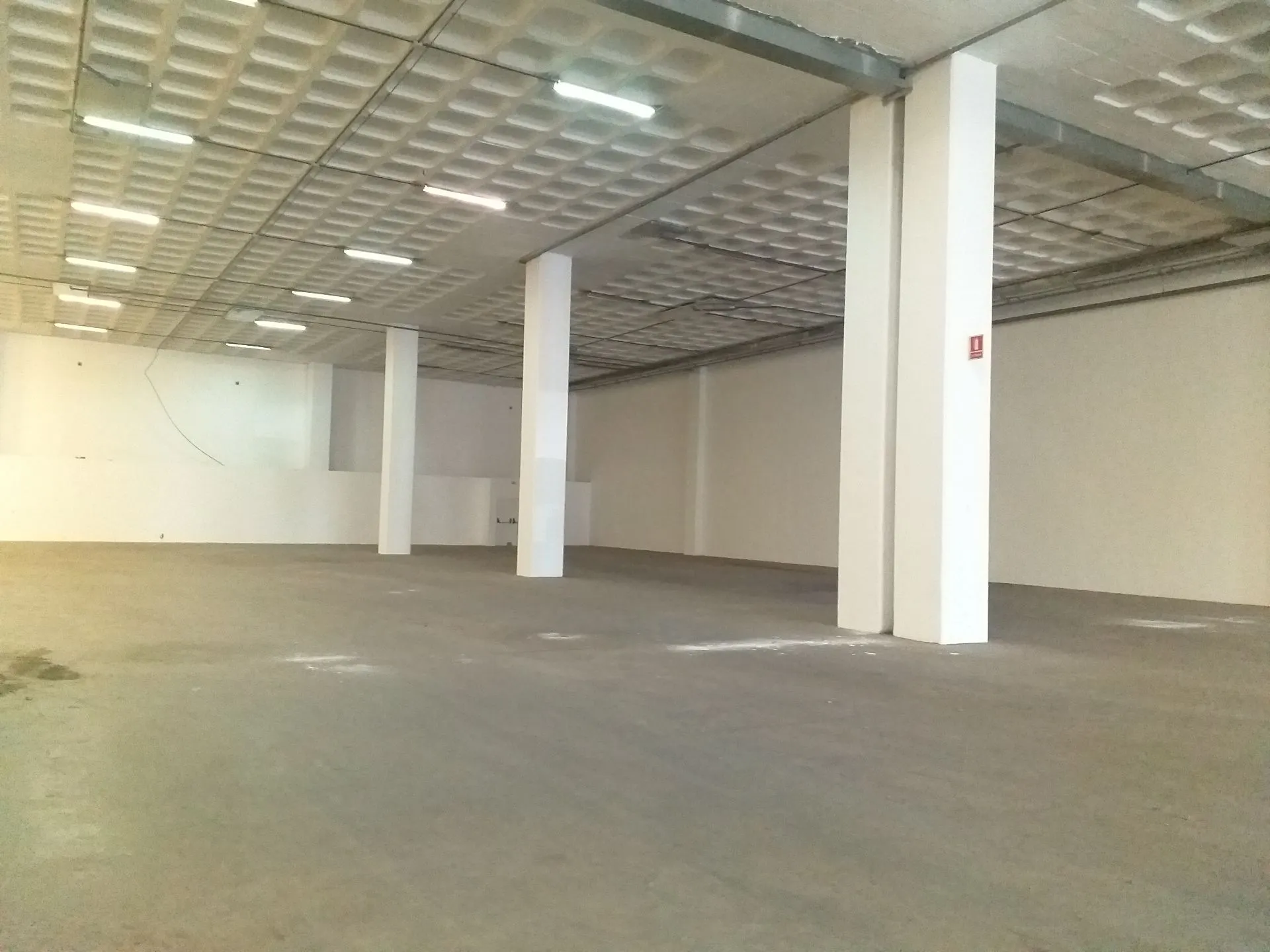 Planta de nave logística en Polígono Los Majuelos, ref. N0042, lista para operativa de carga