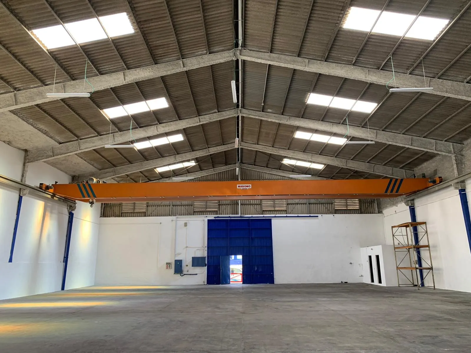 Planta de nave logística en Polígono El Mayorazgo, ref. N0441, lista para operativa de carga